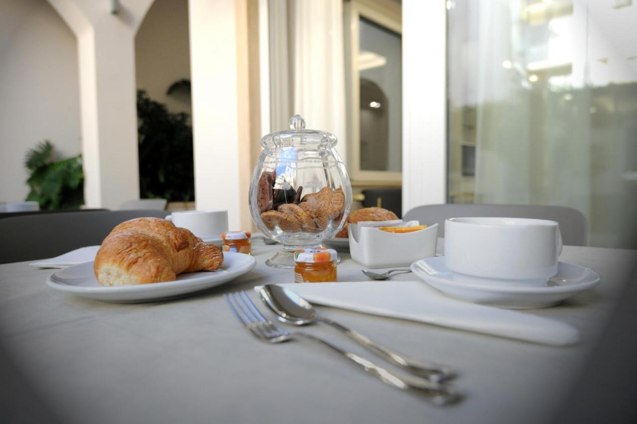 B&B La Dolce Vita Fondi Extérieur photo